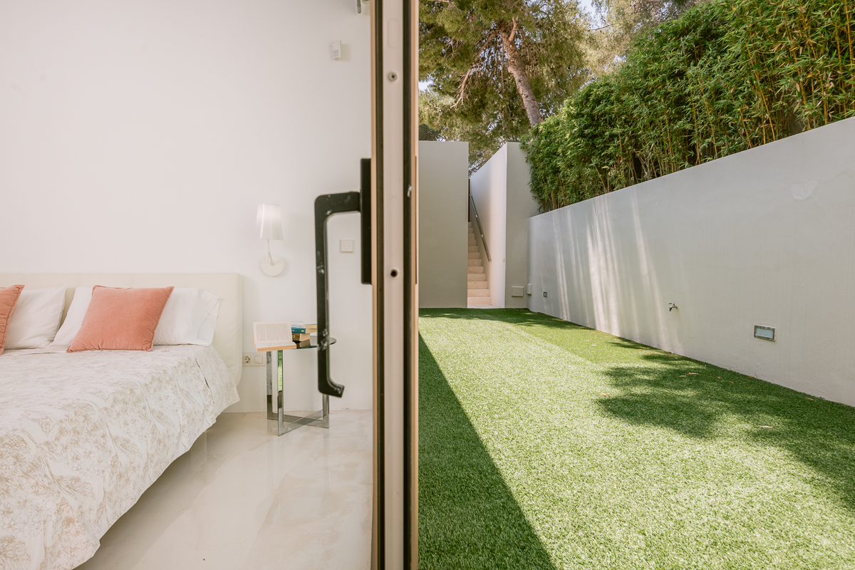 Resa estates Ibiza villa for sale modern dutch bedroom 4.jpg